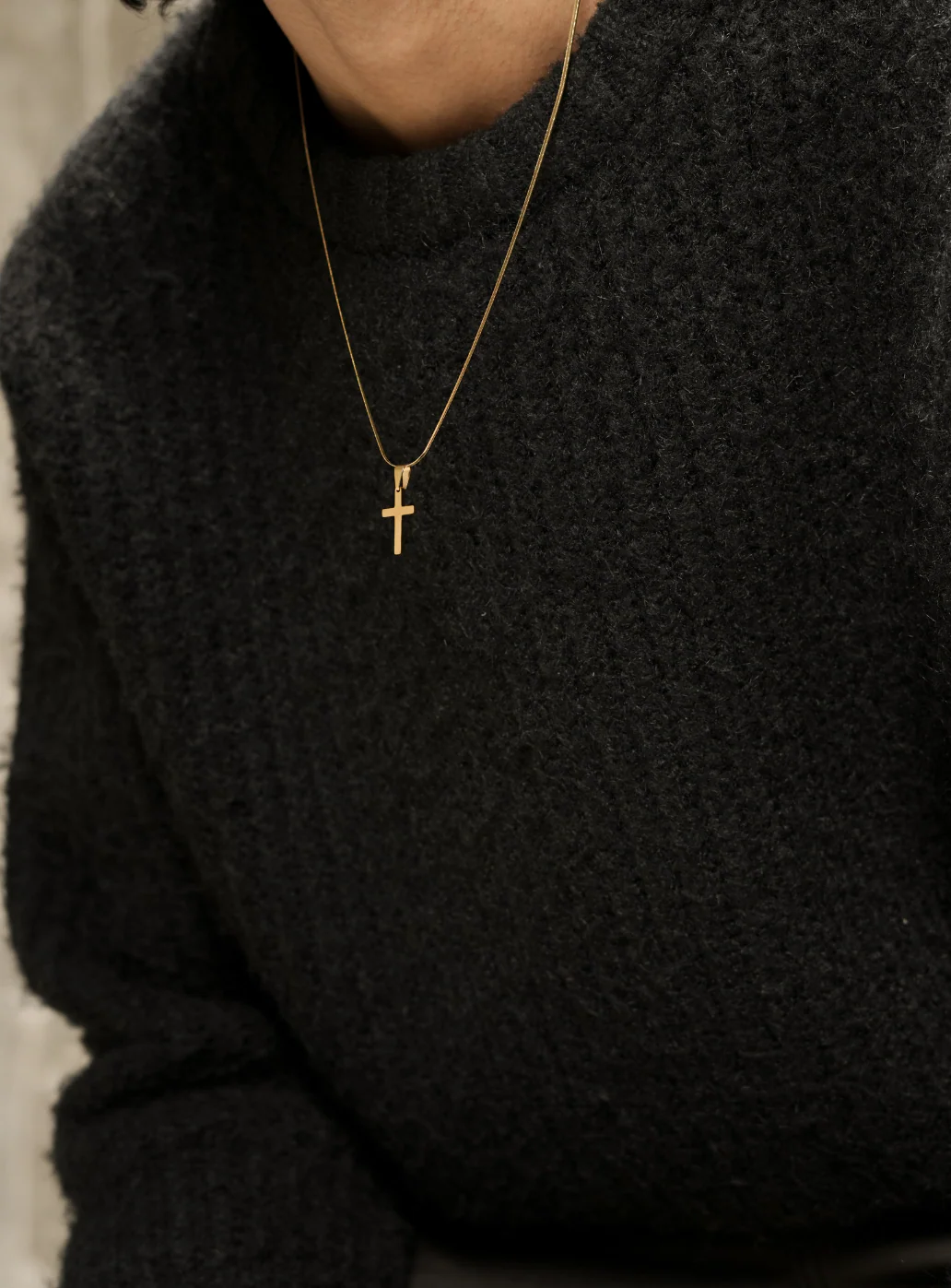 Cross Pendant with Chain (Golden) - Image 5