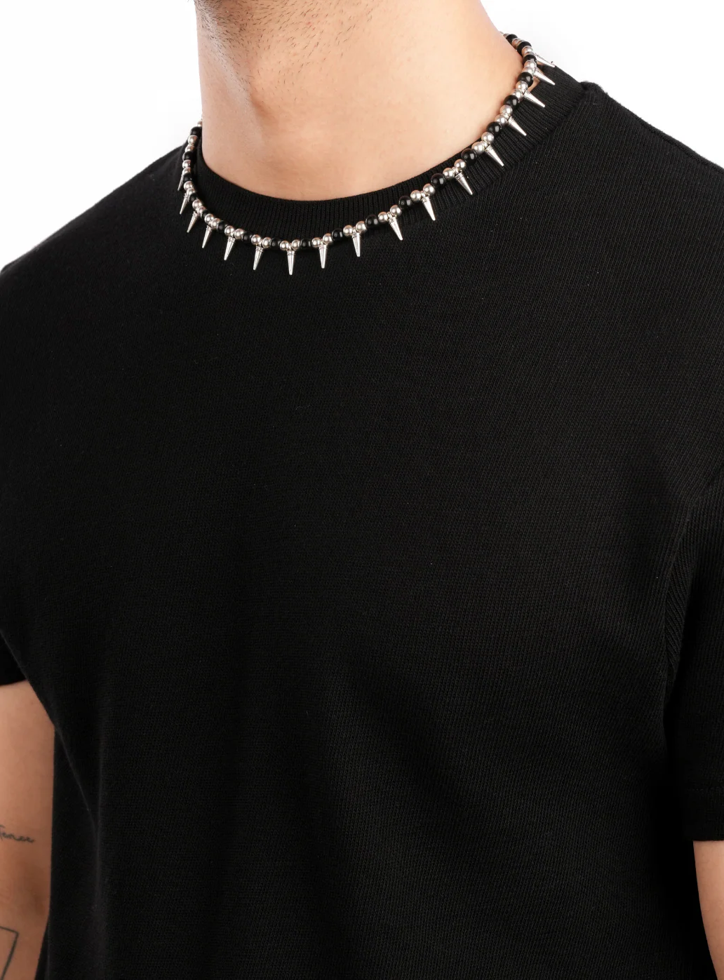 Spike Black Metalic Necklace - Image 3